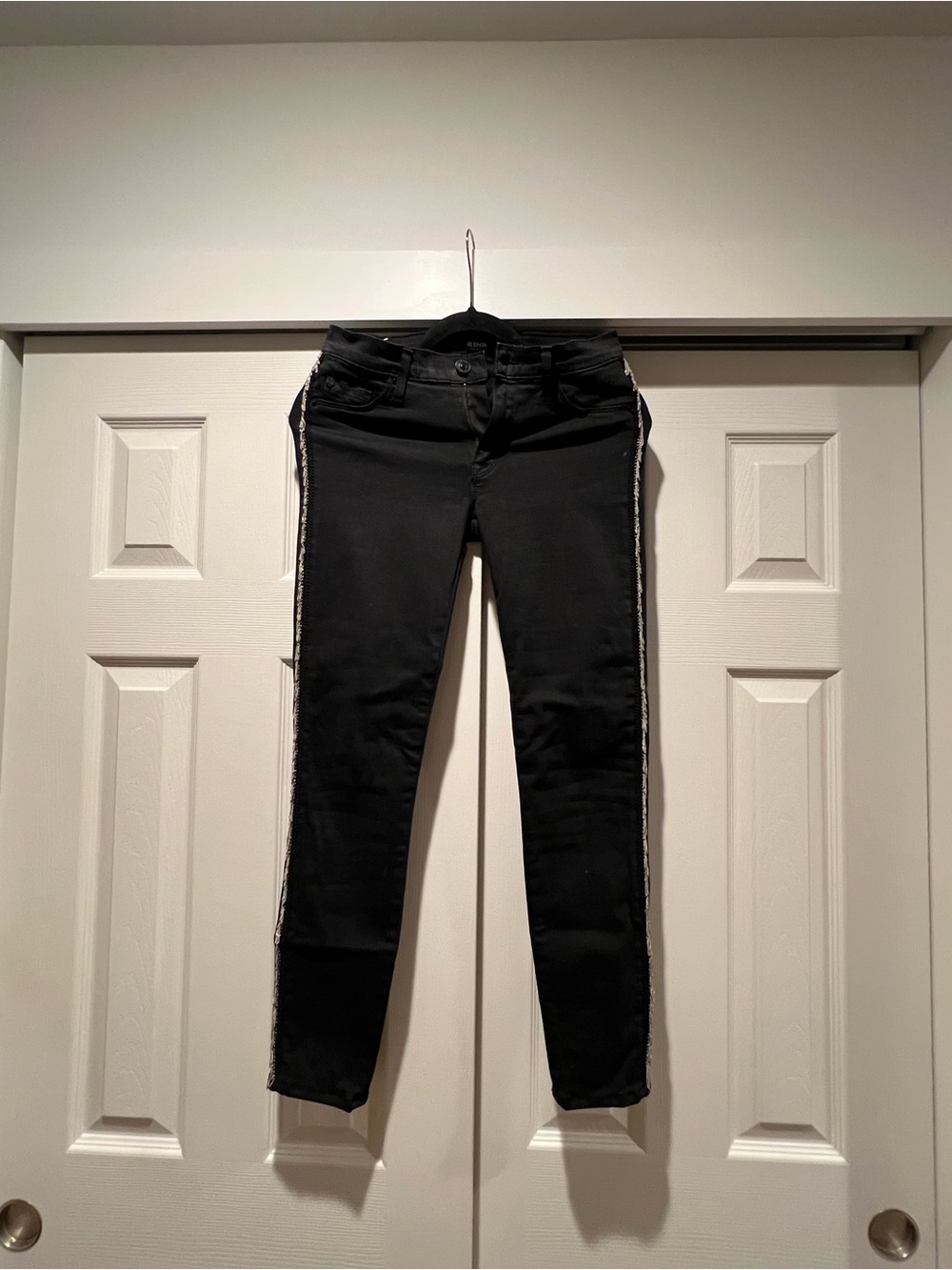 Hudson Jeans Black Skinny Jeans with Side Trim size 27